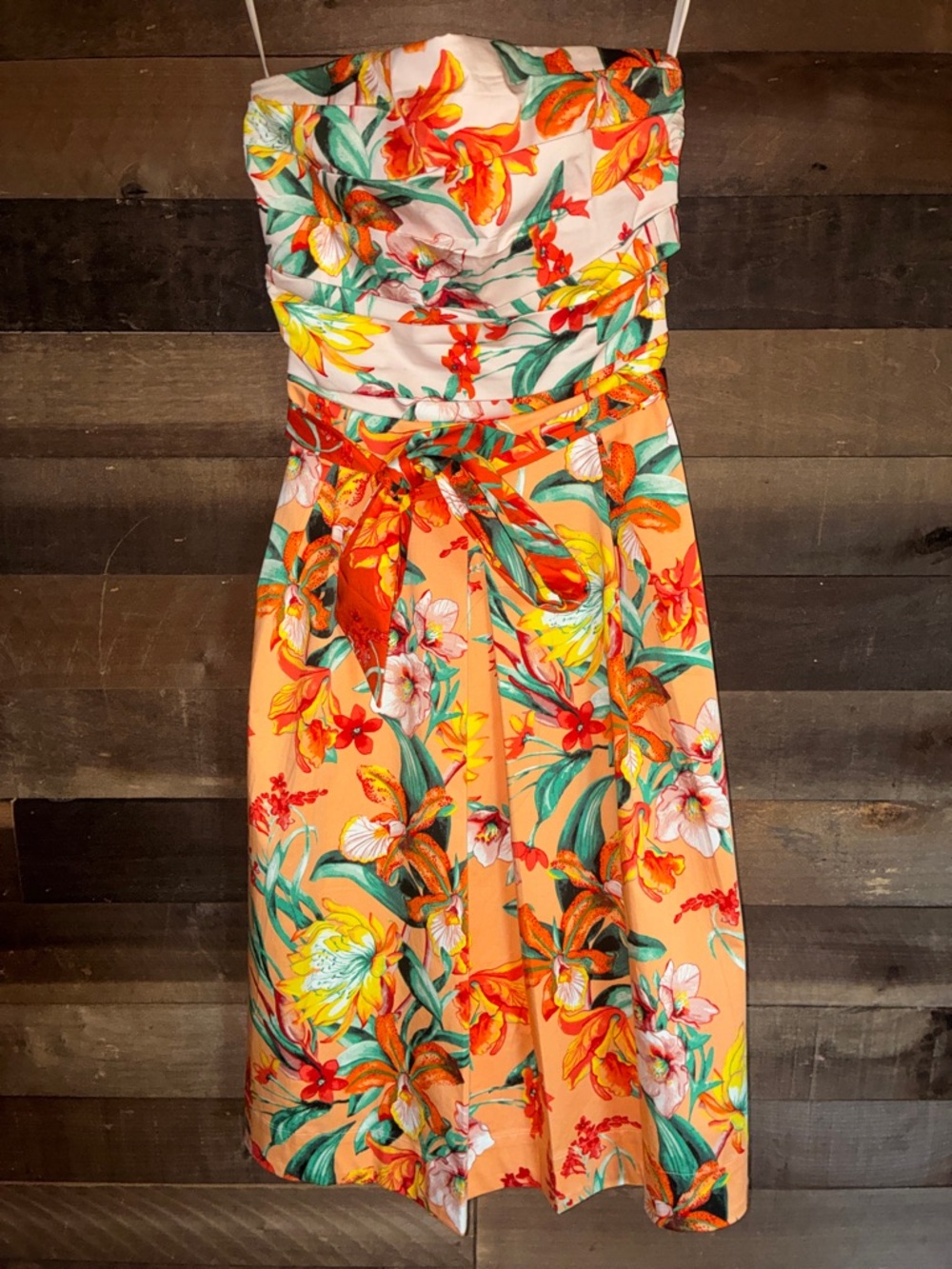 🌸🌺🌻Spring dress White House Black Market Peach Floral Strapless Sundress